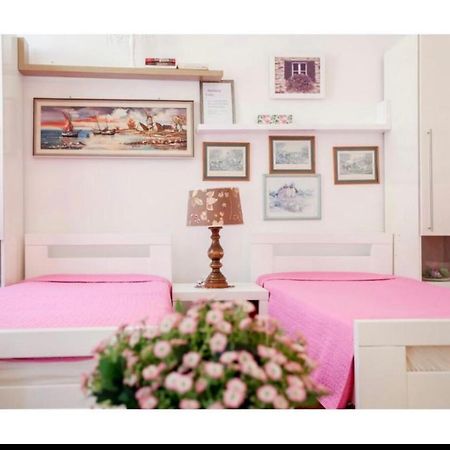 Academy Of Art Apartment Сараево Екстериор снимка