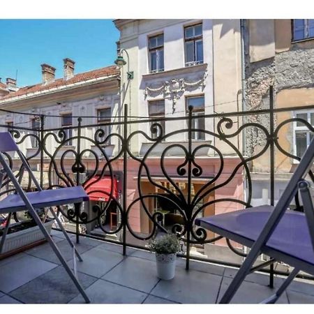 Academy Of Art Apartment Сараево Екстериор снимка