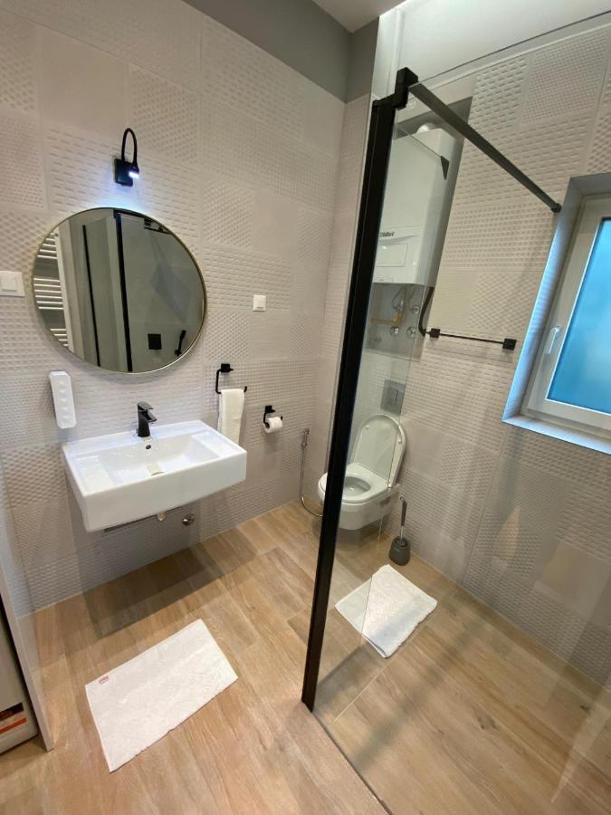 Academy Of Art Apartment Сараево Екстериор снимка