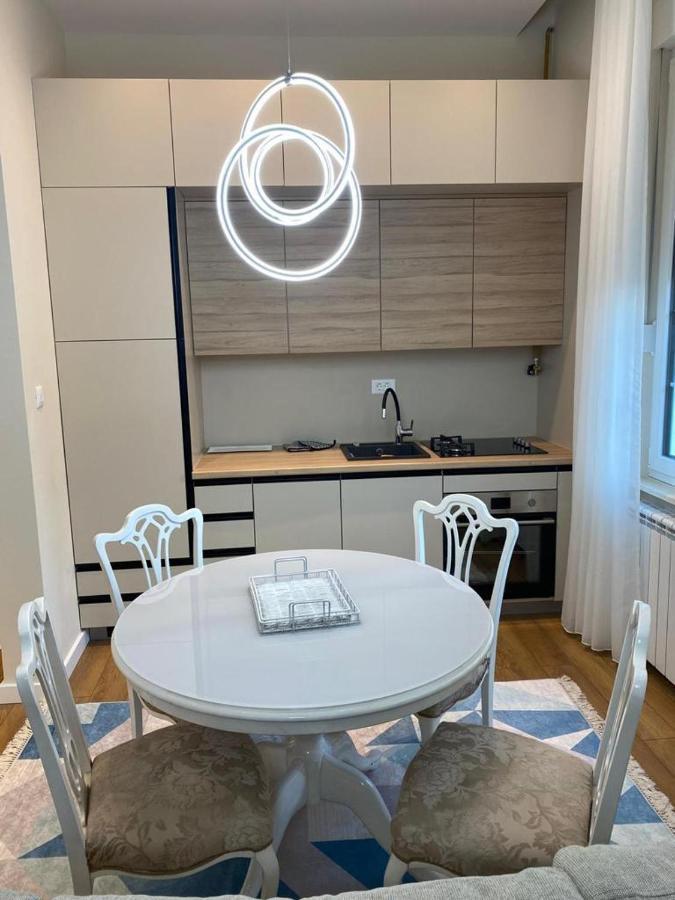 Academy Of Art Apartment Сараево Екстериор снимка