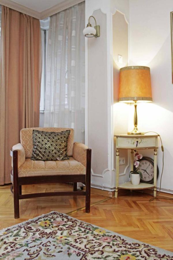 Academy Of Art Apartment Сараево Екстериор снимка